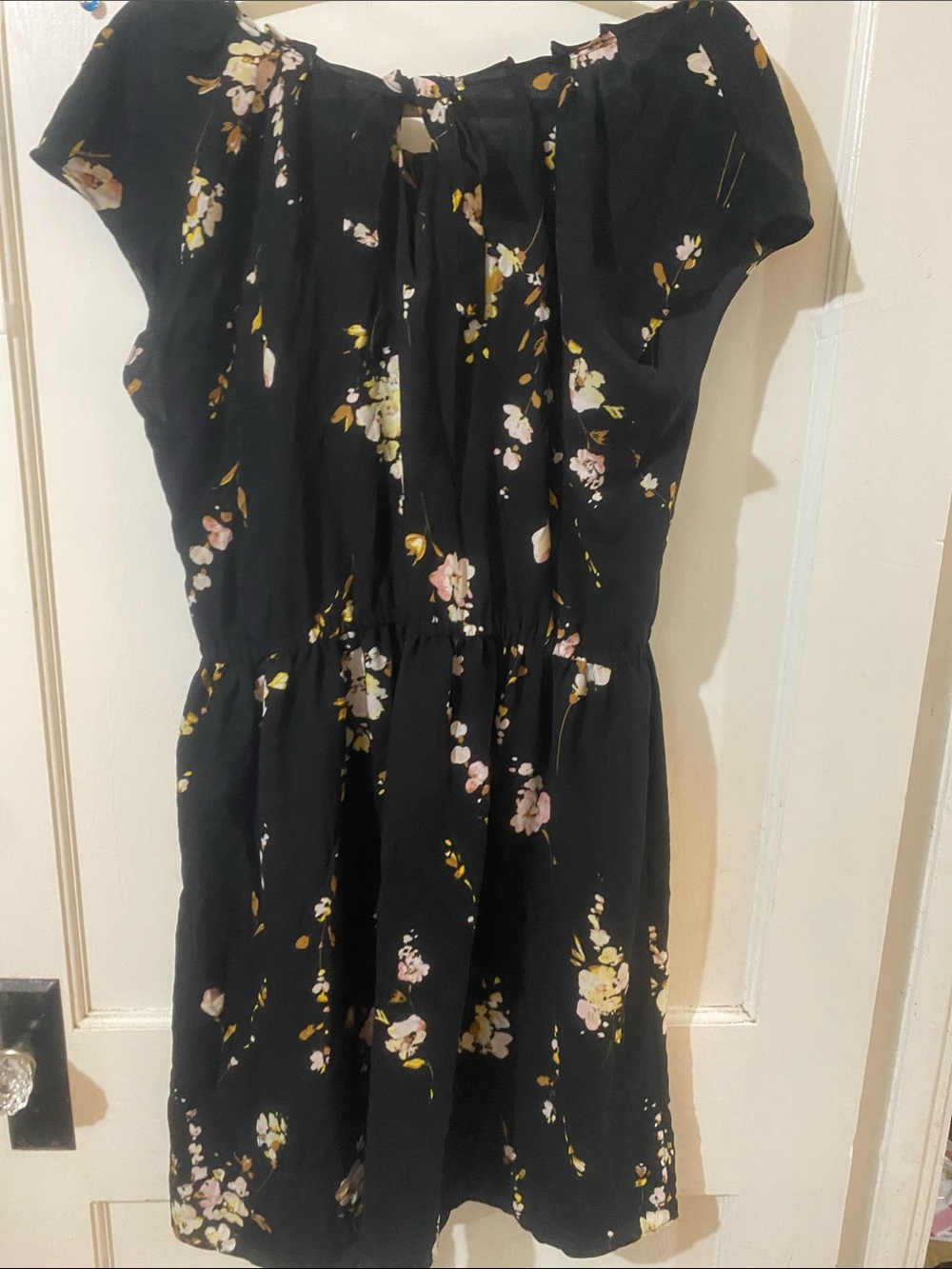 LC Lauren Conrad Black Floral Cap-Sleeve Tie-Neck Dress - Picture 5 of 6